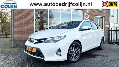Occasion 2015 Toyota Auris Hybrid Hatchback | € 12.750 (Eerlijke prijs)