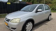 Grijs Gebruikt 2005 Opel Corsa Comfort Hatchback | € 950 (Goede deal)