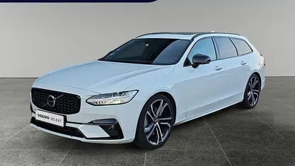Wit Occasion 2021 Volvo V90 R-Design Stationwagen | € 33.950 (Eerlijke prijs)