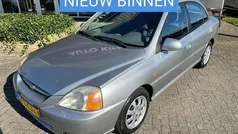 Grijs Gebruikt 2003 Kia Rio Sedan | € 1.950 (Eerlijke prijs)