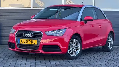 Rood Occasion 2010 Audi A1 Attraction Hatchback | € 7.595 (Eerlijke prijs)