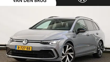 Grijs Occasion 2022 VW Golf VIII Business+ Stationwagen | € 23.895 (Eerlijke prijs)