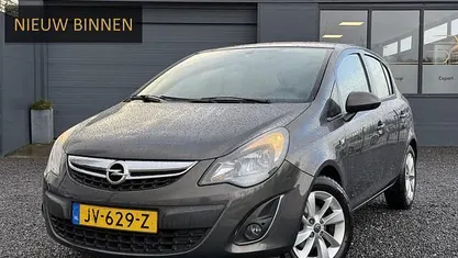 Gebruikt 2014 Opel Corsa Design Edition Hatchback | € 4.743 (Eerlijke prijs)