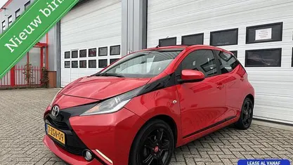 Occasion Toyota Aygo X-clusiv 69 PK (50 kW) 2015 Rood Hatchback