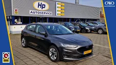 Grijs Gebruikt 2022 Ford Focus Hatchback | € 15.750 (Goede deal)