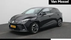 Gebruikt 2023 MG MG4 EV Luxury Hatchback | € 24.495 (Eerlijke prijs)