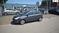 Grijs Gebruikt 2012 Opel Corsa Edition Hatchback | € 3.950 (Eerlijke prijs)