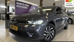 Grijs Gebruikt 2024 VW Polo Edition Hatchback | € 20.950 (Goede deal)
