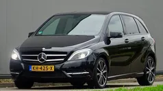 Zwart Gebruikt 2014 Mercedes B200 Ambition MPV | € 14.940 (Eerlijke prijs)