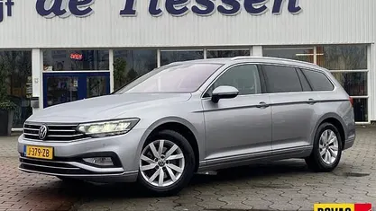 Grijs Occasion 2020 VW Passat Business Stationwagen | € 22.950 (Eerlijke prijs)