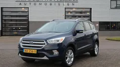 Blauw Gebruikt 2017 Ford Kuga Titanium SUV | € 11.950 (Eerlijke prijs)
