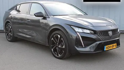 Zwart, metallic lak Gebruikt 2023 Peugeot 408 Allure Sedan | € 28.935 (Super prijs)
