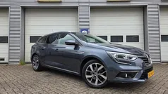 Grijs, metallic lak Gebruikt 2017 Renault Mégane GrandTour Bose Edition Stationwagen | € 11.950 (Eerlijke prijs)