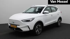 Wit Gebruikt 2022 MG ZS Comfort Sedan | € 18.900 (Eerlijke prijs)