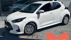 Wit Gebruikt 2022 Toyota Yaris Active Hatchback | € 17.995 (Eerlijke prijs)