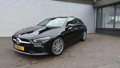 Occasion Mercedes CLA200 Shooting Brake Business 165 PK (121 kW) 2021 Zwart (metallic) Stationwagen