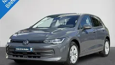 Grijs Gebruikt 2024 VW Golf VIII Life Hatchback | € 29.900 (Eerlijke prijs)