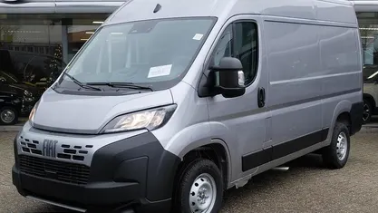 Grijs Gebruikt 2024 Fiat Ducato S Van | € 28.900 (Eerlijke prijs)