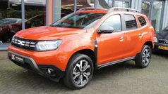 Gebruikt 2023 Dacia Duster Journey SUV | € 24.499 (Eerlijke prijs)