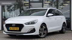 Wit Gebruikt 2019 Hyundai i30 Premium Stationwagen | € 16.995 (Eerlijke prijs)