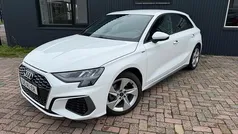 Wit Gebruikt 2024 Audi A3 Sportback Hatchback | € 26.950 (Super prijs)