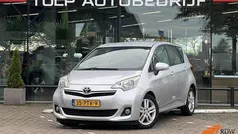 Grijs Gebruikt 2011 Toyota Verso-S MPV | € 9.740 (Eerlijke prijs)