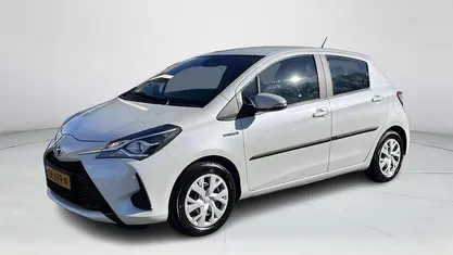 Occasion Toyota Yaris Hybrid Active 100 PK (73 kW) 2018 Wit Hatchback