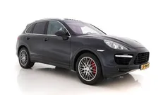 Jet black pearl (zwart metallic) Gebruikt 2010 Porsche Cayenne Turbo Sport SUV | € 19.145 (Eerlijke prijs)