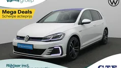 Wit Gebruikt 2020 VW Golf VIII Pro Hatchback | € 21.900 (Eerlijke prijs)