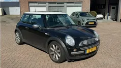 Zwart, metallic lak Gebruikt 2002 Mini Cooper Chili Hatchback | € 1.000 (Goede deal)