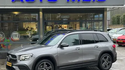 Grijs Occasion 2022 Mercedes GLB250 AMG line SUV | € 43.900 (Eerlijke prijs)