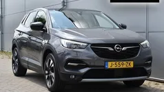 Grijs, metallic lak Gebruikt 2019 Opel Grandland X Innovation SUV | € 20.950 (Eerlijke prijs)