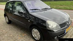 Gebruikt 2005 Renault Clio II Dynamique Hatchback | € 850 (Goede deal)