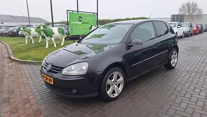 Zwart Occasion 2006 VW Golf IV Sportline Hatchback | € 1.999 (Goede deal)