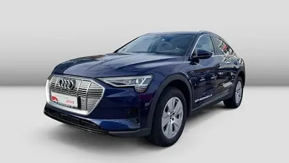 Blauw Occasion 2021 Audi e-tron SUV | € 37.439 (Eerlijke prijs)