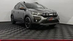 Grijs Gebruikt 2024 Dacia Sandero Expression Hatchback | € 23.950 (Eerlijke prijs)