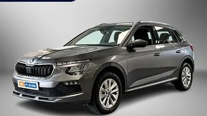 Grijs (metallic) Occasion 2025 Skoda Kamiq Selection SUV | € 29.995 (Eerlijke prijs)
