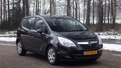 Zwart Gebruikt 2011 Opel Meriva Edition MPV | € 3.999 (Eerlijke prijs)