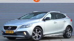 Gebruikt 2013 Volvo V40 CC Momentum Stationwagen | € 13.650 (Eerlijke prijs)