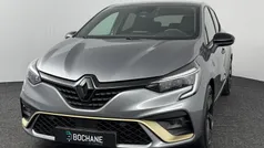 Grijs Gebruikt 2023 Renault Clio V Engineered Hatchback | € 24.040 (Eerlijke prijs)