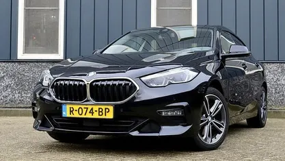 Zwart Gebruikt 2022 BMW 218 Sport Line Coupé | € 25.950 (Eerlijke prijs)