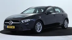 Zwart Gebruikt 2020 Mercedes A180 Business Hatchback | € 23.945 (Goede deal)