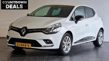 Wit Gebruikt 2019 Renault Clio IV LIMITED Hatchback | € 9.735 (Eerlijke prijs)