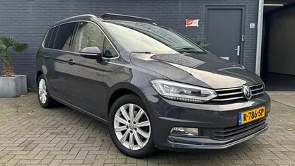 Grijs Gebruikt 2015 VW Touran Highline MPV | € 16.495 (Eerlijke prijs)