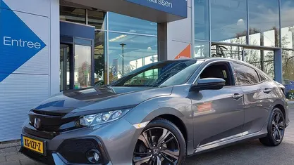 Grijs Gebruikt 2019 Honda Civic Hatchback | € 17.945 (Eerlijke prijs)