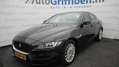 Zwart Gebruikt 2020 Jaguar XE Pure Sedan | € 17.990 (Eerlijke prijs)