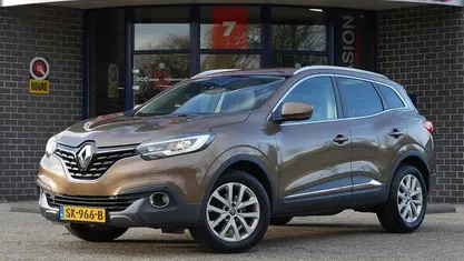 Bruin Gebruikt 2016 Renault Kadjar Intens SUV | € 10.885 (Eerlijke prijs)