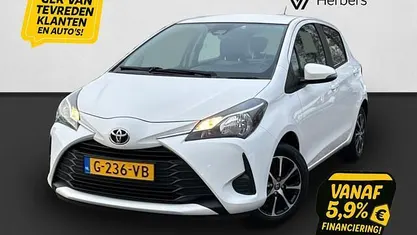 Occasion Toyota Yaris Connect Style 74 PK (54 kW) 2019 Wit Hatchback