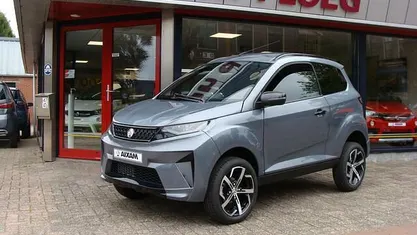 Nieuw Aixam Crossover Premium 2025 Grijs SUV