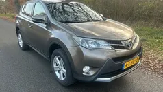 Bruin Gebruikt 2013 Toyota RAV4 SUV | € 10.950 (Eerlijke prijs)